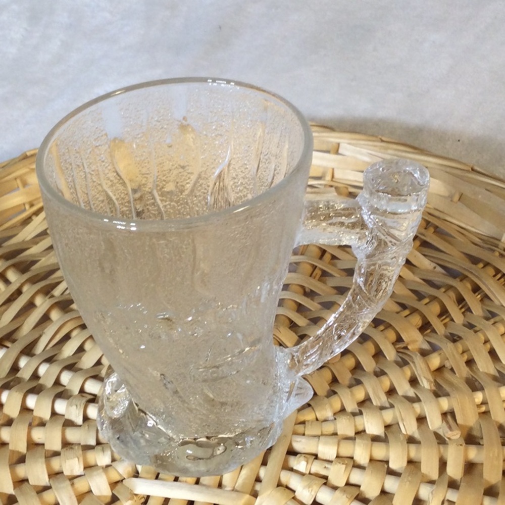 ⭐️ The Flintstones Glass Vintage TreeMendous Mug